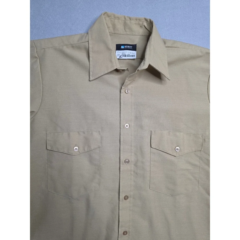 Affinity Apparel Shirt Men's Large Khaki Pockets Short Sleeve Button-Up Outdoor - Picture 3 of 6